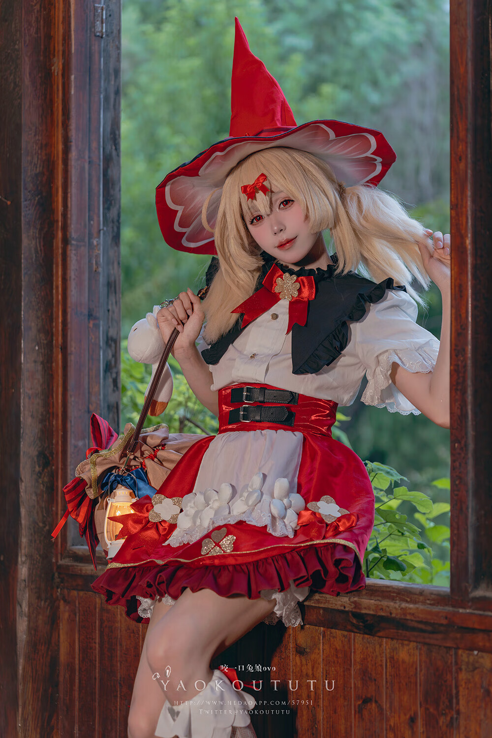 咬一口兔娘完整舞蹈，[COS正片] 咬一口兔娘ovo – W天鹅之舞(图3)